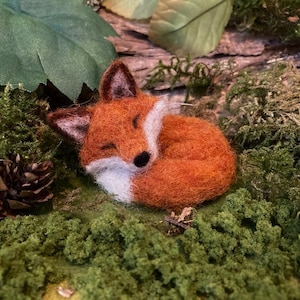 Cosy Felted Fox – Handmade Needle Felted Fox, Wool Art Sculpture