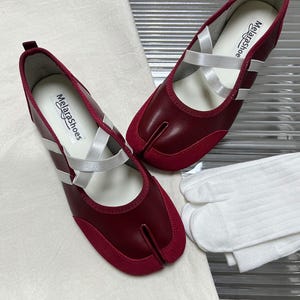 Tabi Sneakers Shoes,Women Ballet Flats,Handmade Shoes,Red Yellow Split Toe Ballerina Tabis Red