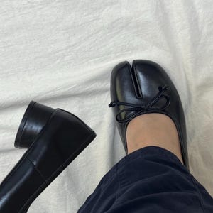 Tabi Mary Jane Shoes,Split Toe Ballet Shoes ,Handmade Shoes Size 43 ,Black Tabis Vintage Shoe With Bow,High Heel Pumps