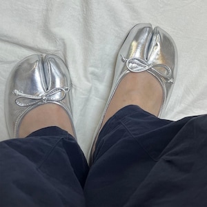 MelaraIreland Tabi Flat Shoes Women,Mary Janes,Handmade Vintage Shoe Size 12,Split Toe Ballet Flat,Silver Tabi Ballerina