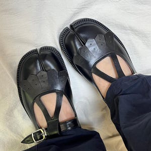 MelaraIreland Women Tabi Shoes,Handmade Shoes Vintage,Split Toe Platform Flats Size 41,Tabis Mary Janes Black
