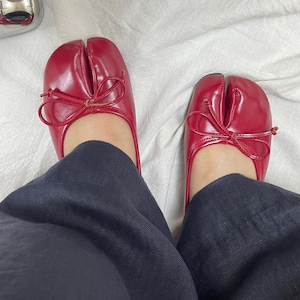 MelaraIreland Tabi Flat Shoes,Women Mary Janes, Vintage Handmade Shoes, Split Toe Ballet Flats, Black Tabi