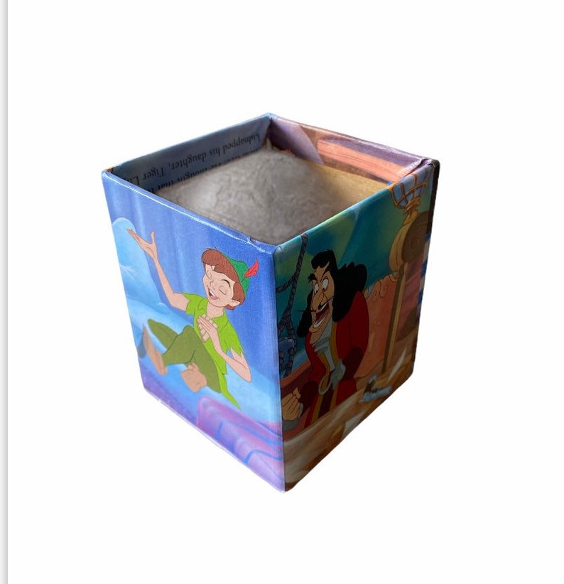 disney pen pot