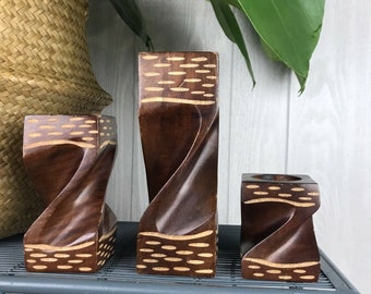 Juego de madera de mango tallado vintage de tres candelabros giratorios Soporte votivo Tealight Centro de mesa MCM