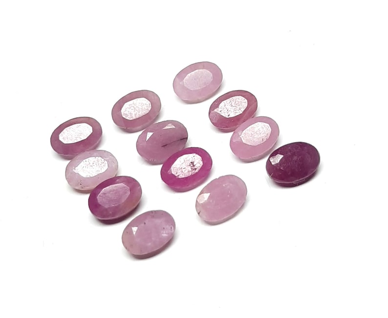 Sapphire Faceted 12 Pcs Lot High Quality Gemstone. NATURAL Pink Sapphire Cut Gemstone Oval Shape Lot Size 6x4 mm AAA