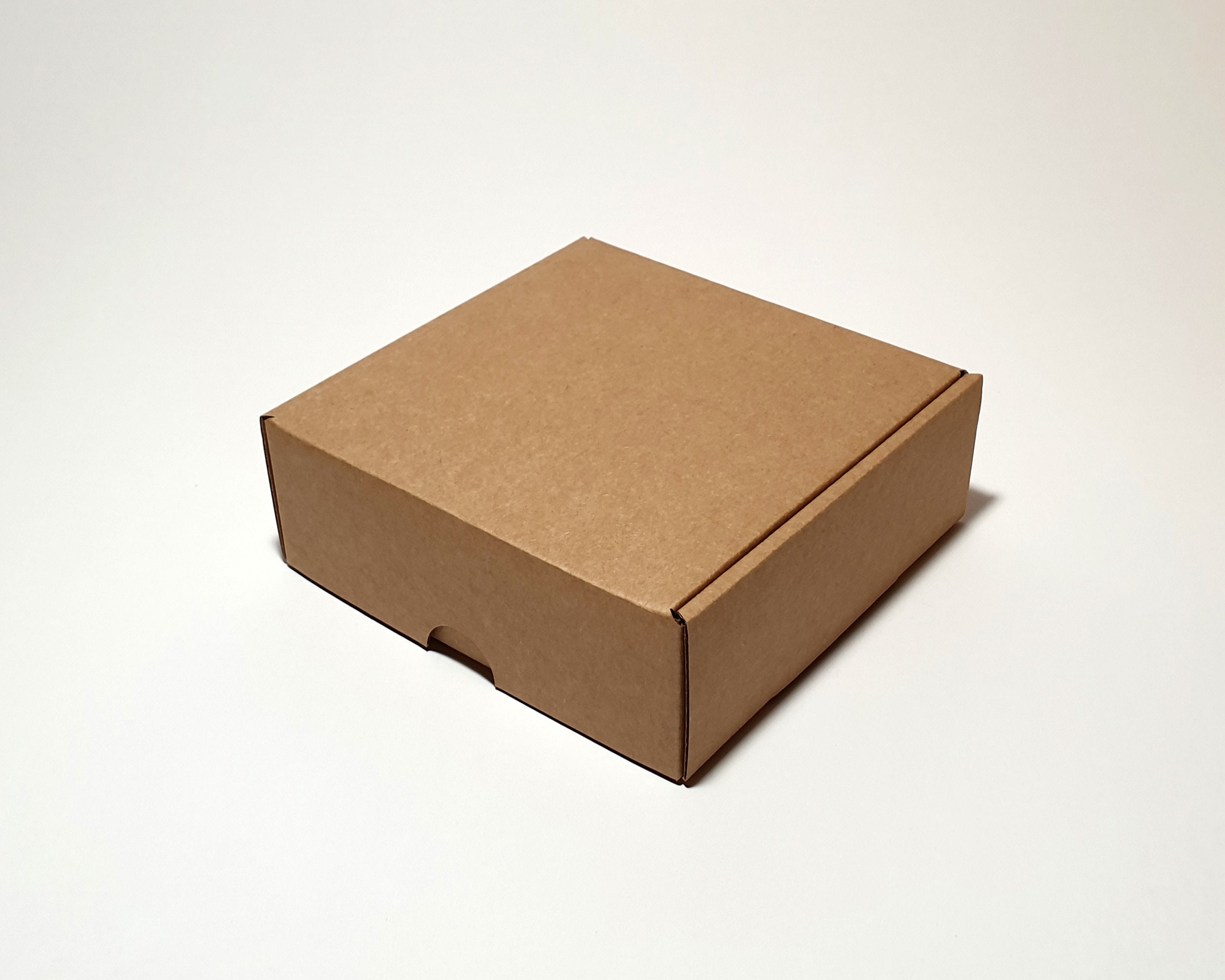 Cardboard Gift Boxes With Lid - 13.5 X 13.5 X 5 Cm | 5.3 X 5.3 X 2