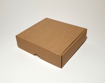 Shipping mailing boxes from cardboard with lid - 18.5 x 18 x 5 cm | 7.3 x 7.1 x 2 ''