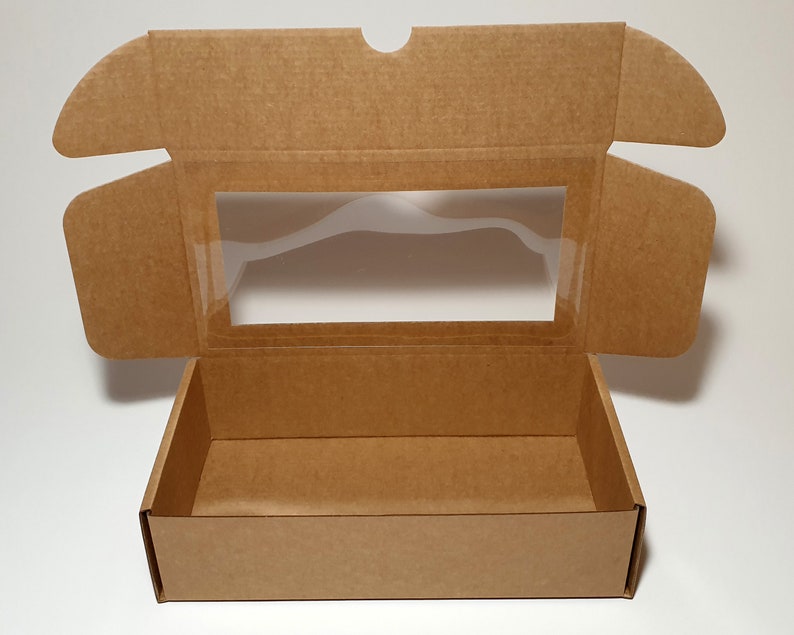 presentation boxes with clear lids