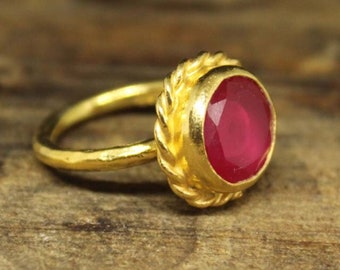 Unique handmade ring made of 925k sterling silver with ruby stones