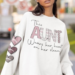 Esta tía lleva su corazón en la manga, Día de San Valentín, Día de la Madre, Corazones garabatos, Sublimación, Diseño Descarga digital, Camisa, PNG