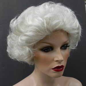Fabulous Paula Deen Look-a-like Quality new wig. image 3