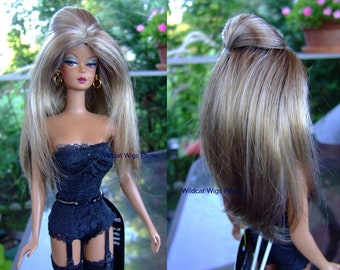 Doll WIG .. Barbie Size!  Size 4 1/2 Monique Doll Wig called London .. Brown and Bleach Blonde Mix.  NICE