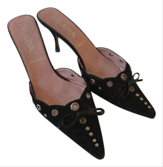 Classic PRADA Black Scamosciato Suede Kitten Heel