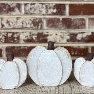 White Wood Distressed Pumpkin Set. Wood Fall Decor, Fall Farmhouse Decor, Thanksgiving Decor, Rustic Pumpkins, Wood Shelf Sitter, Rustic