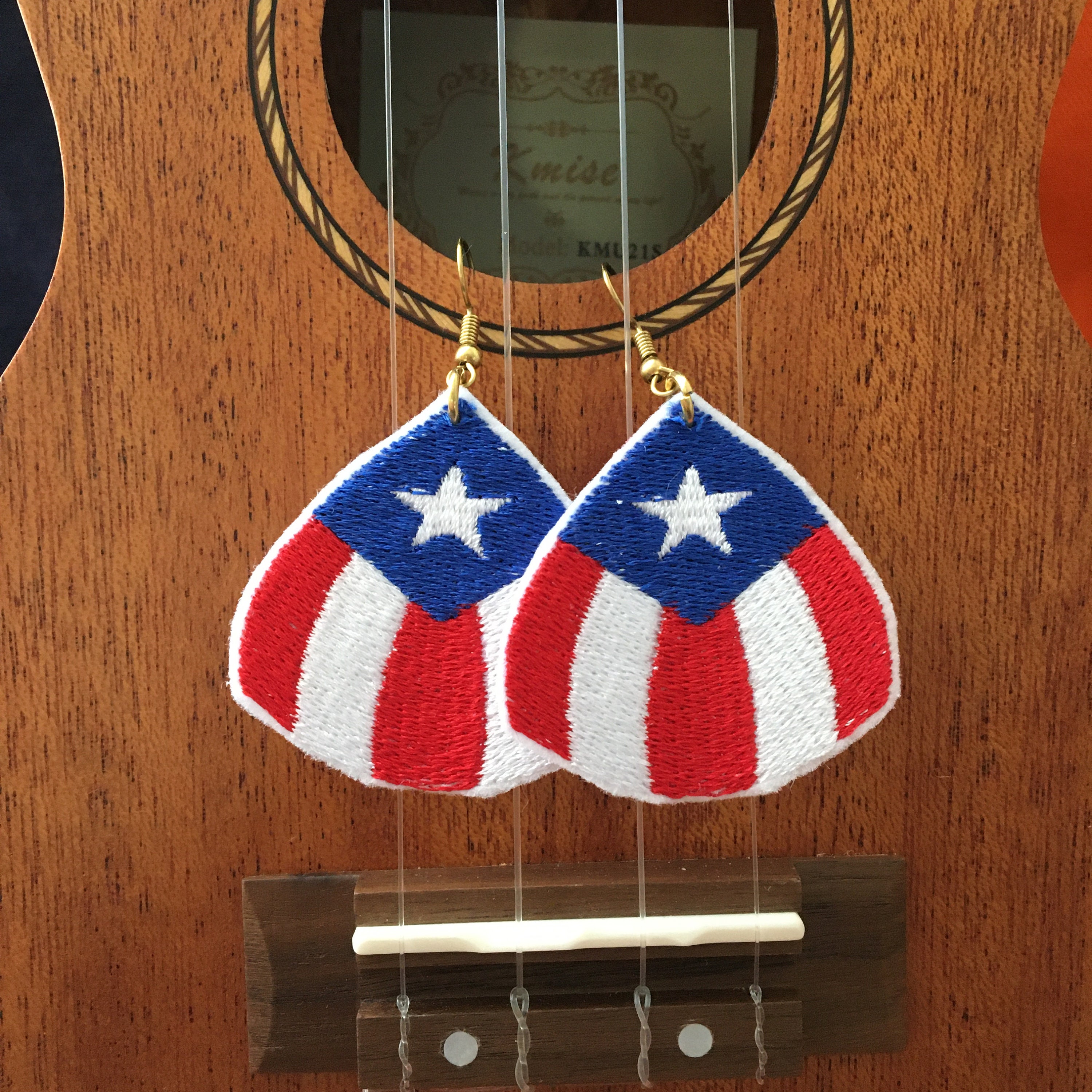 Embroidered Handmade Seashell Shaped Puerto Rican Flag Earring Etsy