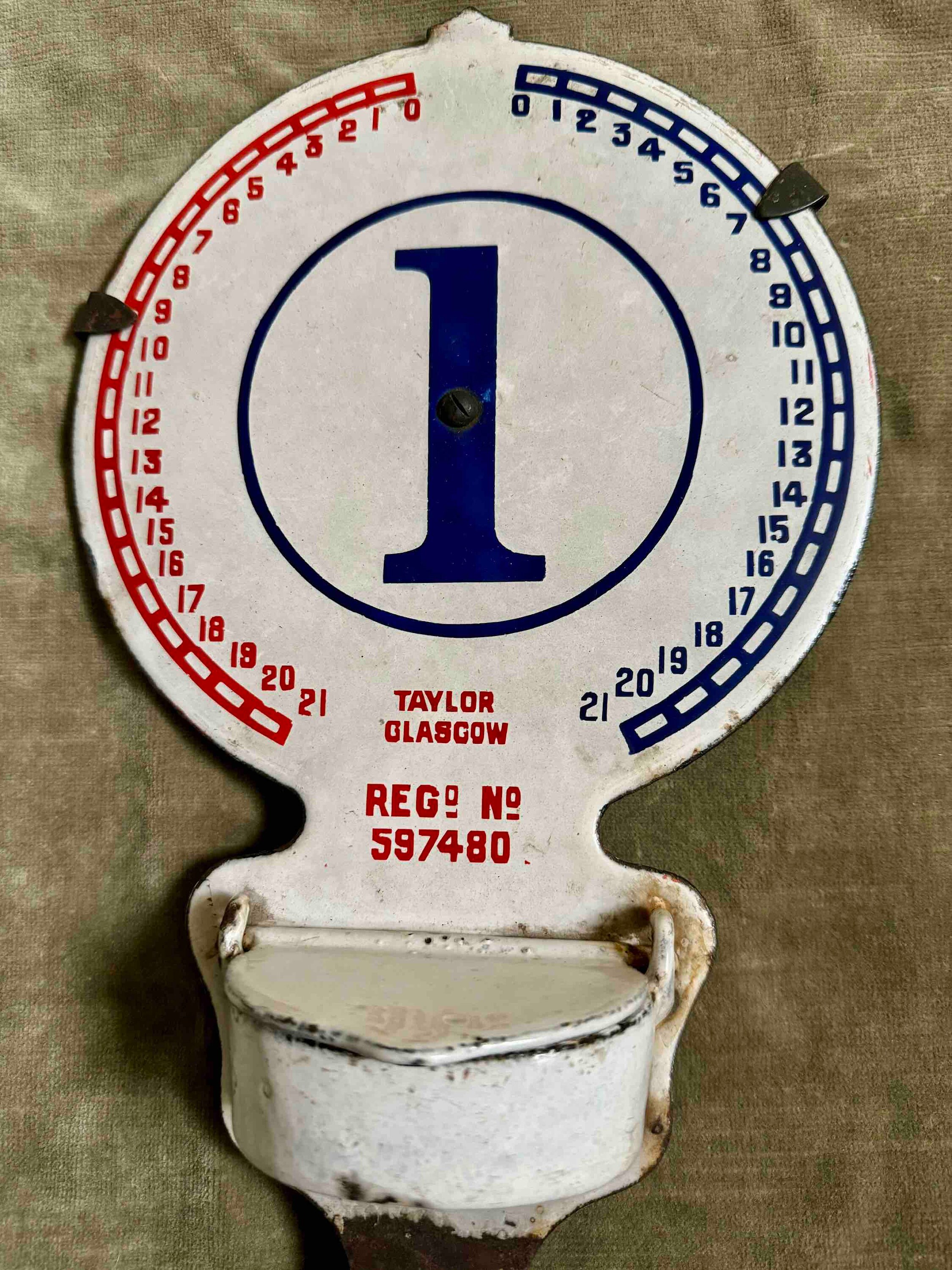Vintage Enamelware Lawn Bowling Scorekeeper