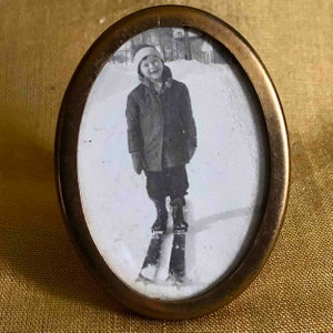 Vintage Miniature Oval Photo Frame