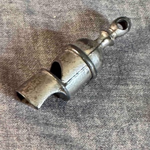 Vintage Pea-less Whistle