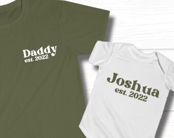 Daddy Est gepersonaliseerd shirt voor vader en baby. Aangepaste outfit nieuwe vader en kind, T-shirts vader en baby, cadeau nieuwe vader