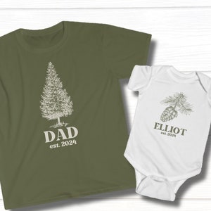 Papa und Baby Shirts, personalisierte passende Baum T-Shirts, Vater Sohn T-Shirts, Papa und ich Pine Tree Pinecone Outfit, süßes Geschenk für den neuen Vater