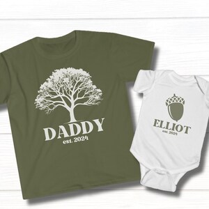 Papa Baby personalisierte passende Shirts, Baum Eichel Shirts, Vater Sohn T-Shirts, Papa und ich Outfit, süßes Geschenk für Ehemann, benutzerdefinierte Vatertag