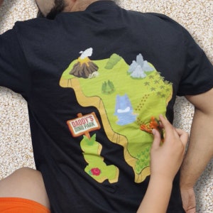 お父さんのためのプレイマット恐竜シャツ、お父さんの背中で遊べるTシャツ、お父さんの背中マッサージTシャツ、新しいお父さんへの贈り物、夫への面白い贈り物、父の日