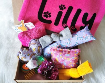Cat Toy Gift Box With Personalised Blanket, Handmade Catnip Kicker, Pillow and Heart with Premium Strong Smelling Catnip, Cat Lover Gifts