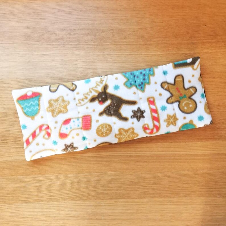Fleece Pet Window Mat With Non-Slip Backing, Three Sizes Available, Gifts for New Cat and Dog Owners, Bird Watching Mat for Indoor Cats Cream Christmas