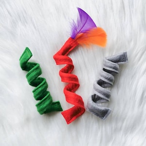 Set of Three Handmade Cat Spiral Toys, Interactive Feather Toy, Gifts for Cat Lovers, Chasing Toy for Kittens, Crazy Cat Lady Presents