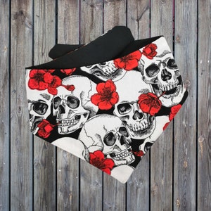 Halloween Skull and Roses Pet Bandana, Easy Release Hook and Loop Fastening, Cute Gifts for Cat Owners, Dog Neckwear, Small Christmas Gift