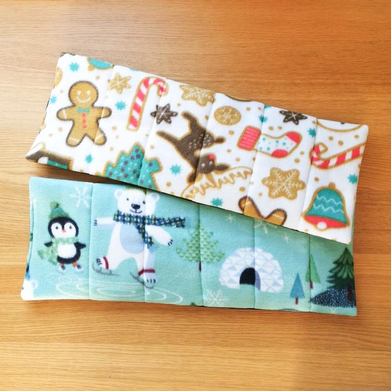 Fleece Pet Window Mat With Non-Slip Backing, Three Sizes Available, Gifts for New Cat and Dog Owners, Bird Watching Mat for Indoor Cats bild 1