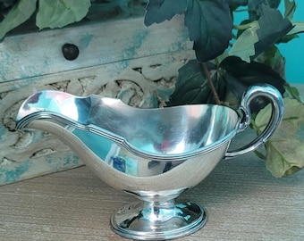 Gravy boat silver plated kitchenware collectable