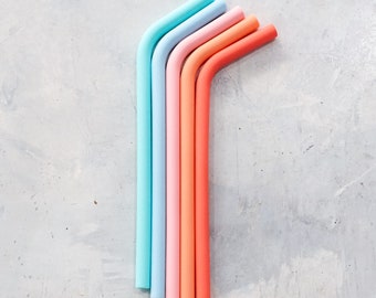 Wide Reusable Silicone Straw with Cleaning Brush, Multicolored Party Straws, Straws for Hot & Cold Drinks, Cocktail Mocktail Boba Cola Straw