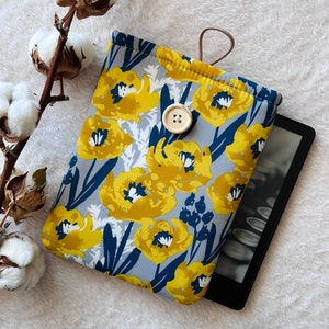 Yellow Flower Kindle Sleeve, Padded Kindle Protector, Kindle Paperwhite Pouch, Kindle Oasis Case, Book Accessories, Book Lover Gift