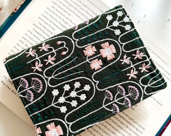 Embroidery Kindle Cover With Elastic Closure, Padded Kindle Sleeve, Flowers Kindle Pouch, Book Accessories, Green Kindle Case, Bookish Gifts
