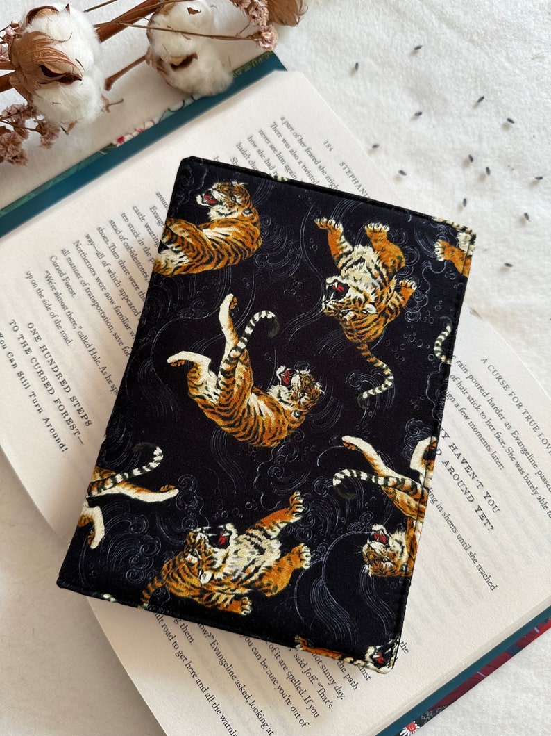 Tiger Kindle Cover With Elastic Closure, Padded Kindle Sleeve, Kindle Pouch, Book Accessories, Kindle Case, Bookish Gifts, Kindle Protector image 1