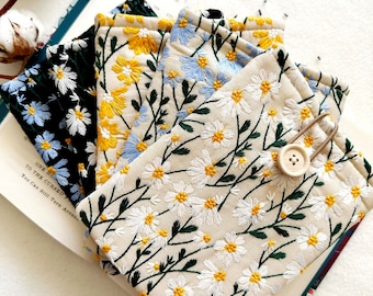 Embroidery Kindle Sleeve, Floral Kindle Paperwhite Case, Padded Kindle Scribe Cover, Book Lover Gift, Book Accessories, Kindle Pouch