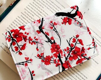 Floral Kindle Cover With Elastic Closure, Padded Kindle Sleeve, Kindle Pouch, Book Accessories, Kindle Case, Bookish Gifts, Kindle Protector