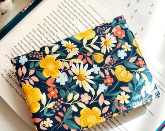 Floral Kindle Cover With Elastic Closure, Padded Kindle Sleeve, Kindle Pouch, Book Accessories, Kindle Case, Bookish Gifts, Kindle Protector