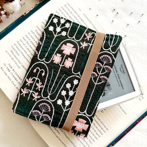 Embroidery Kindle Cover With Elastic Closure, Padded Kindle Sleeve, Flowers Kindle Pouch, Book Accessories, Green Kindle Case, Bookish Gifts image 3