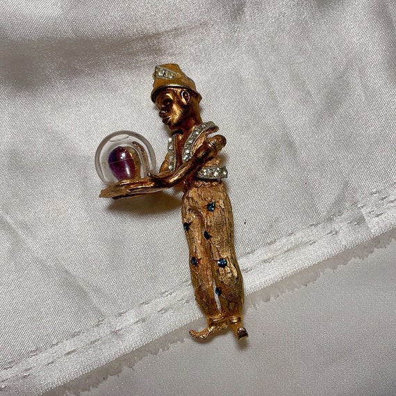 har fortune teller brooch