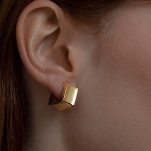 Thick Square Huggie Hoop Earrings, 14K Solid Gold Thick Square Huggie Hoop Earrings, 10K Fashion Hoops, Gifts For Her, Jewelry For Women