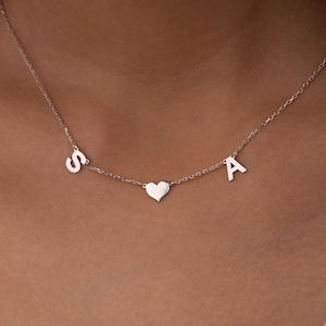 Collar con inicial y corazón - Collar con dos iniciales - Collar personalizado - Regalo para ella - Regalo para mamá - Regalo minimalista de Navidad