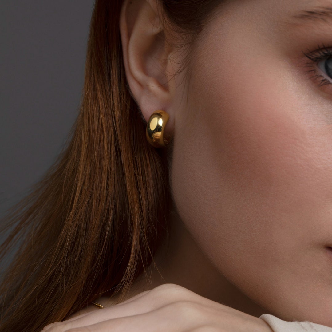 Thick Huggie Hinged Hoop Earrings, 14K Solid Gold Thick Huggie Hinged ...