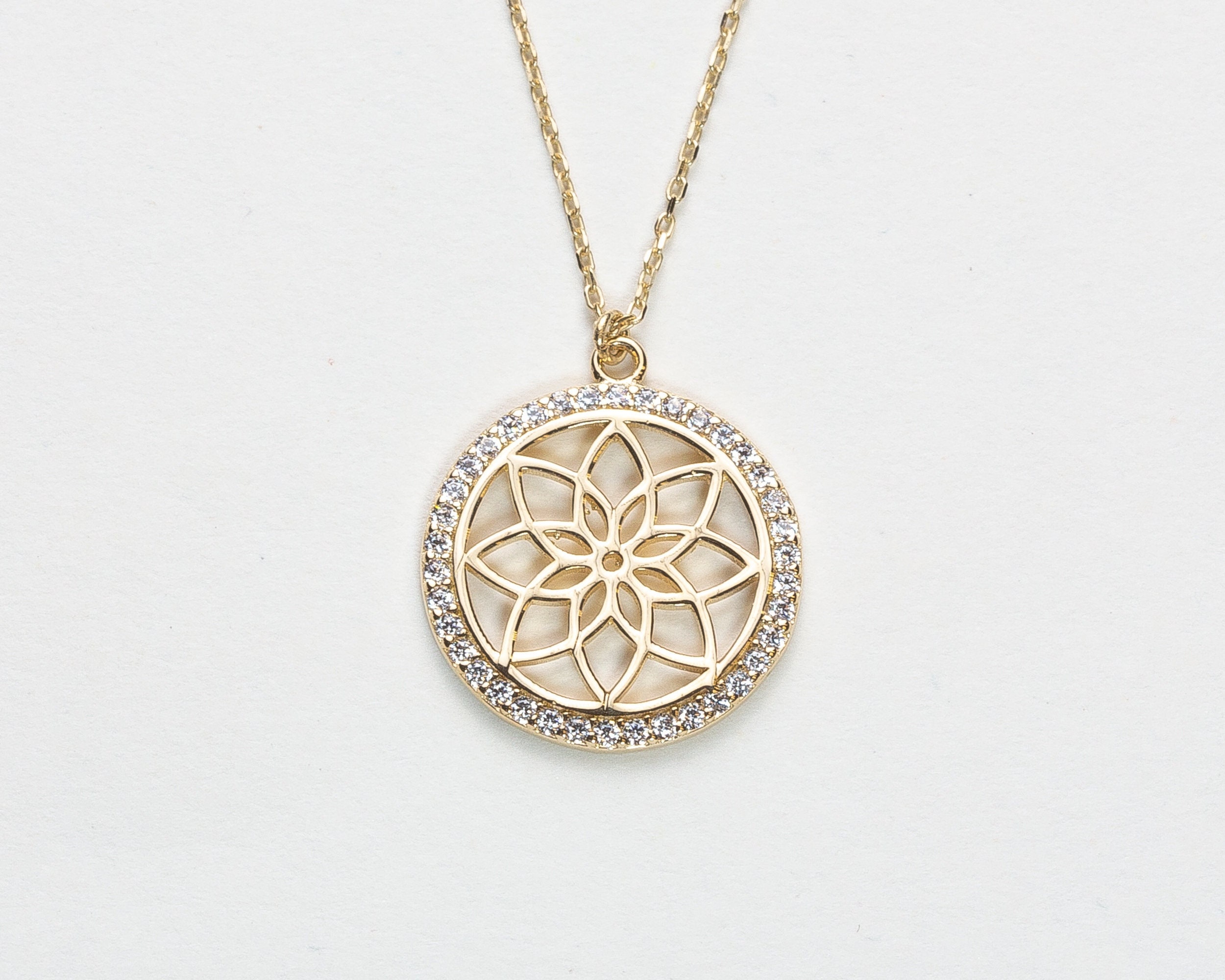 14K ゴールド フラワー オブ ライフ ネックレス。14K ソリッド 