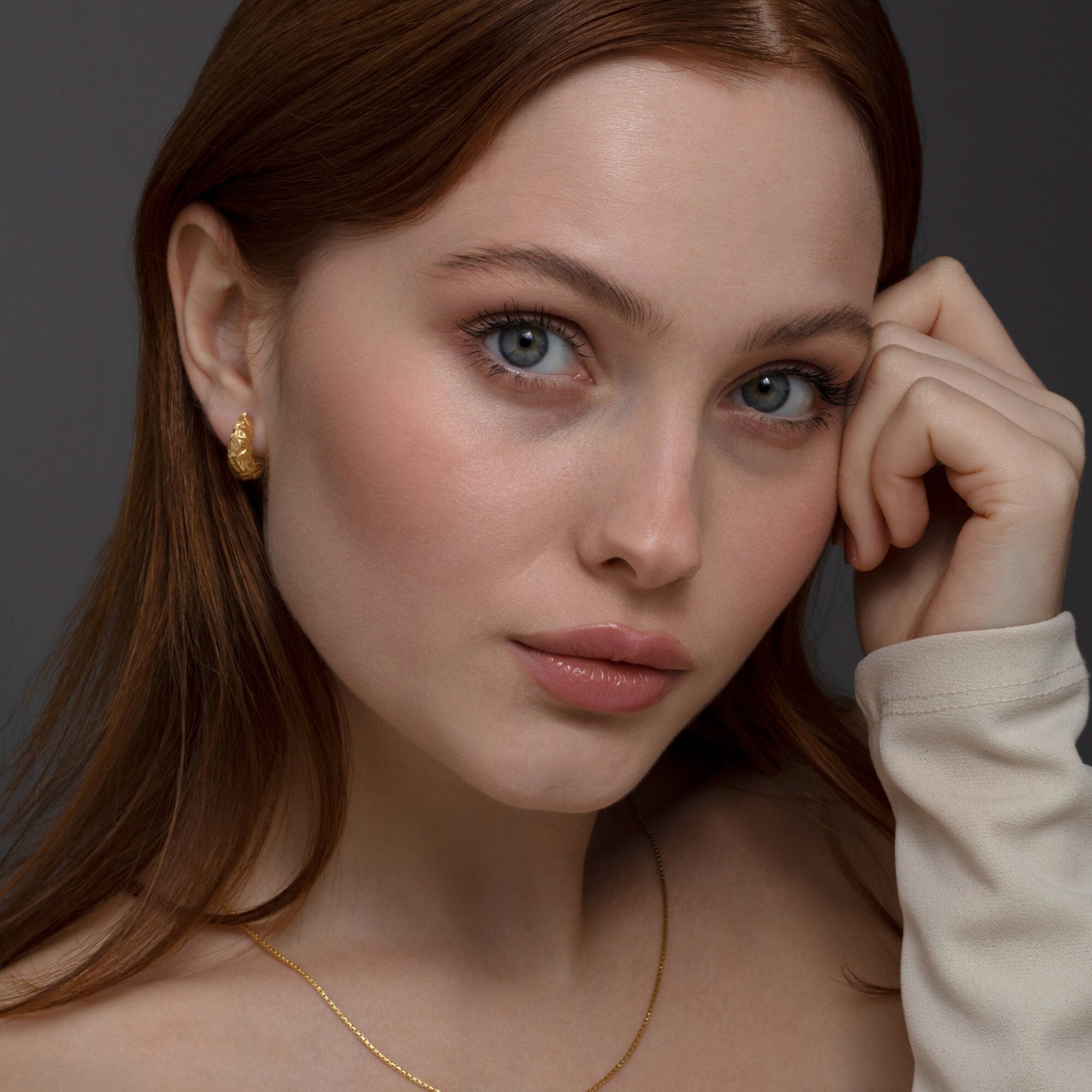 Textured Huggie Hoop Earring 18k Gold PVD