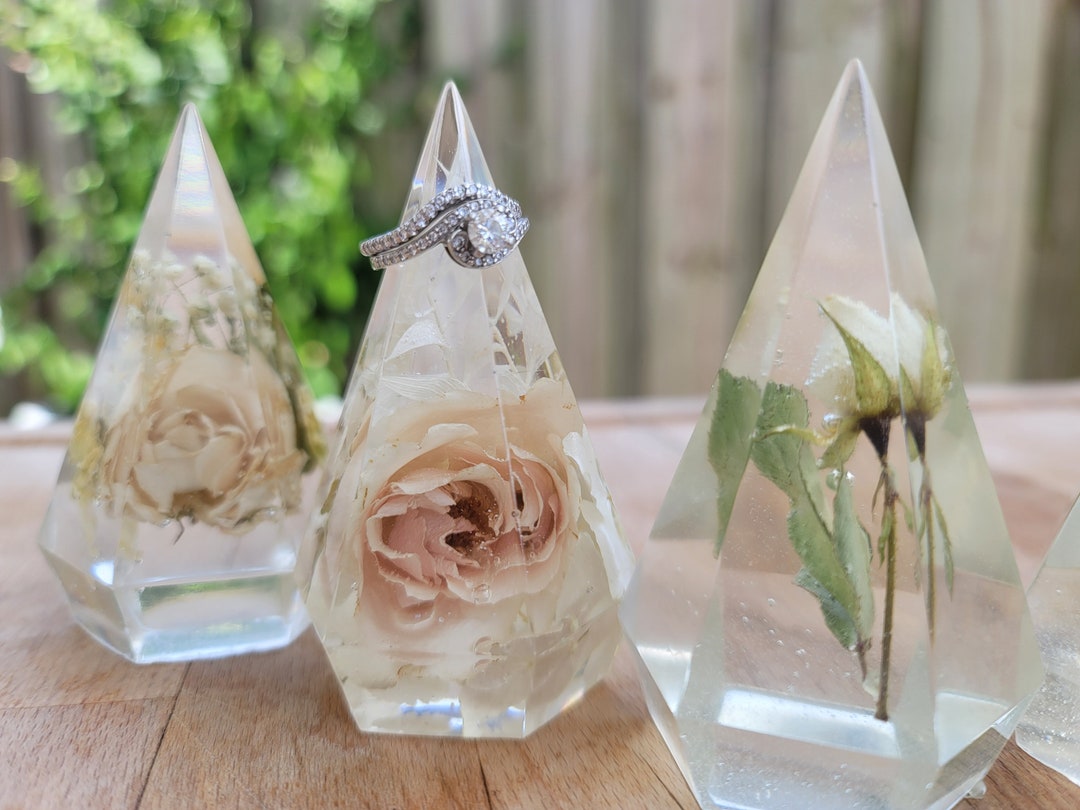CUSTOM Handmade Resin Ring Holder With YOUR Preserved Flowers, Crystal