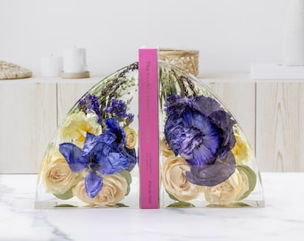 Bookend Flower Preservation Wedding Flower Bookend Floral Book End Bridal Bouquet Preservation Resin Dried Flower Book End Bookish Bookends