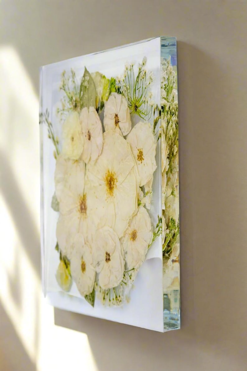 Pressed Flower Frame Square Wedding Bouquet Preservation Floating Frame Pressed Flower Preservation Wall Art Floating Flower Resin Wall Art