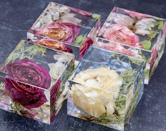 Resin Cube 3x3, Whole Flower Wedding Bouquet Preservation Block